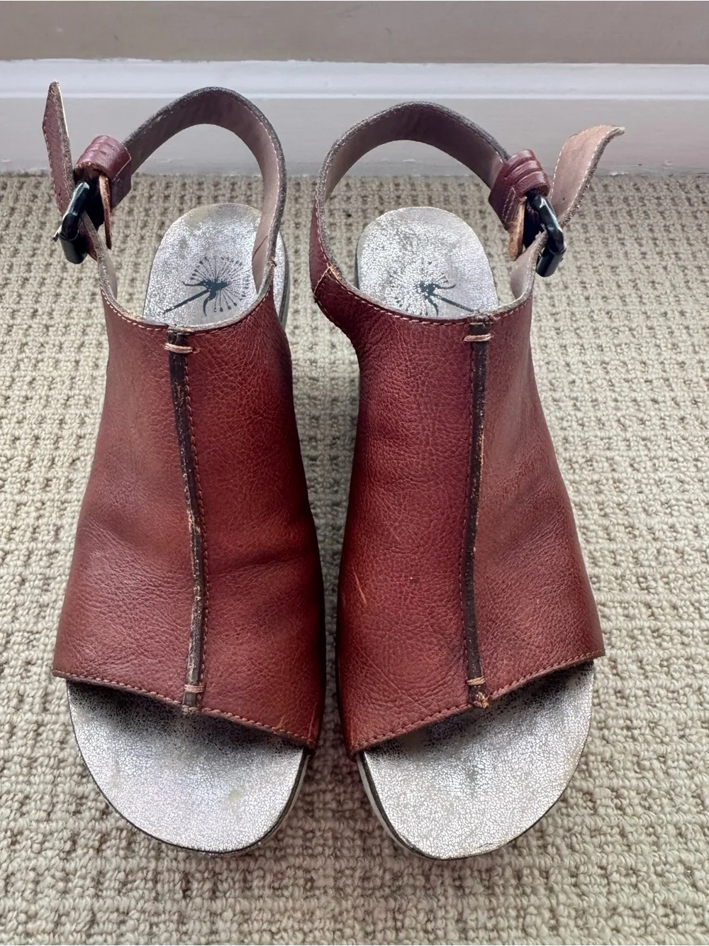 OTBT ladies 8 1/2 leather wedge